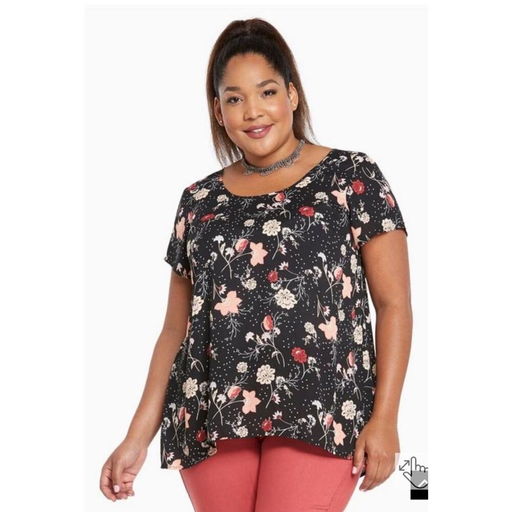 torrid Black Floral Short Sleeve Scoop Neck Blouse